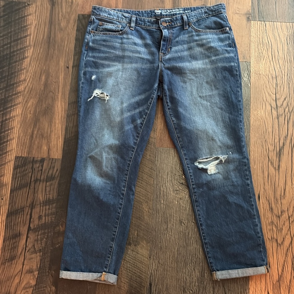 Gap Sexy Boyfriend Fit Coupe Jeans
